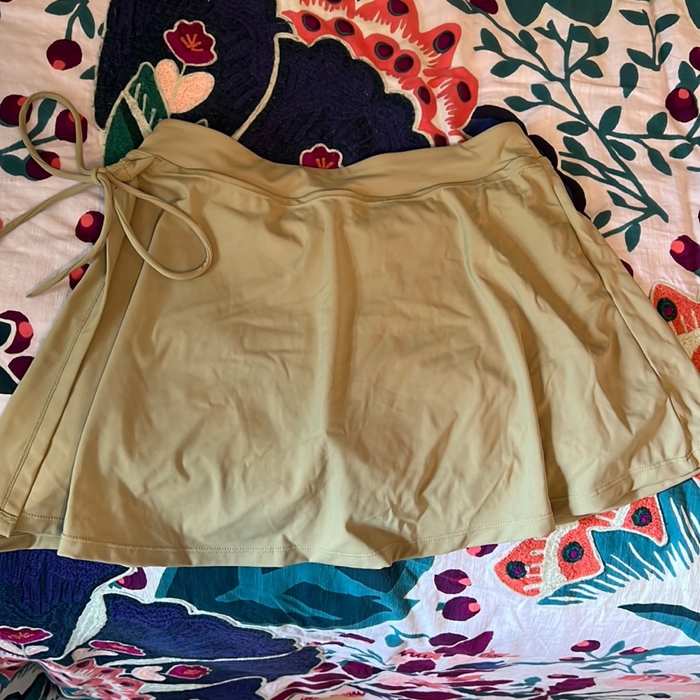 Halara Side-Tie Skirt Shorts